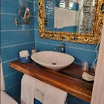 Luxury Jacuzzi Filomena Aparthotel 4*
