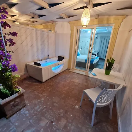 Luxury Jacuzzi Filomena *